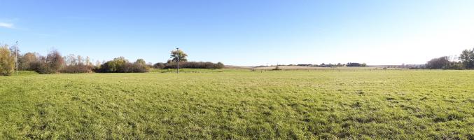 Ligne Maginot - DIGUE DE REMERING - (Inondation défensive) - Le bief d'inondation en aval coté ennemi
On aperçoit la digue de retenue sur la gauche