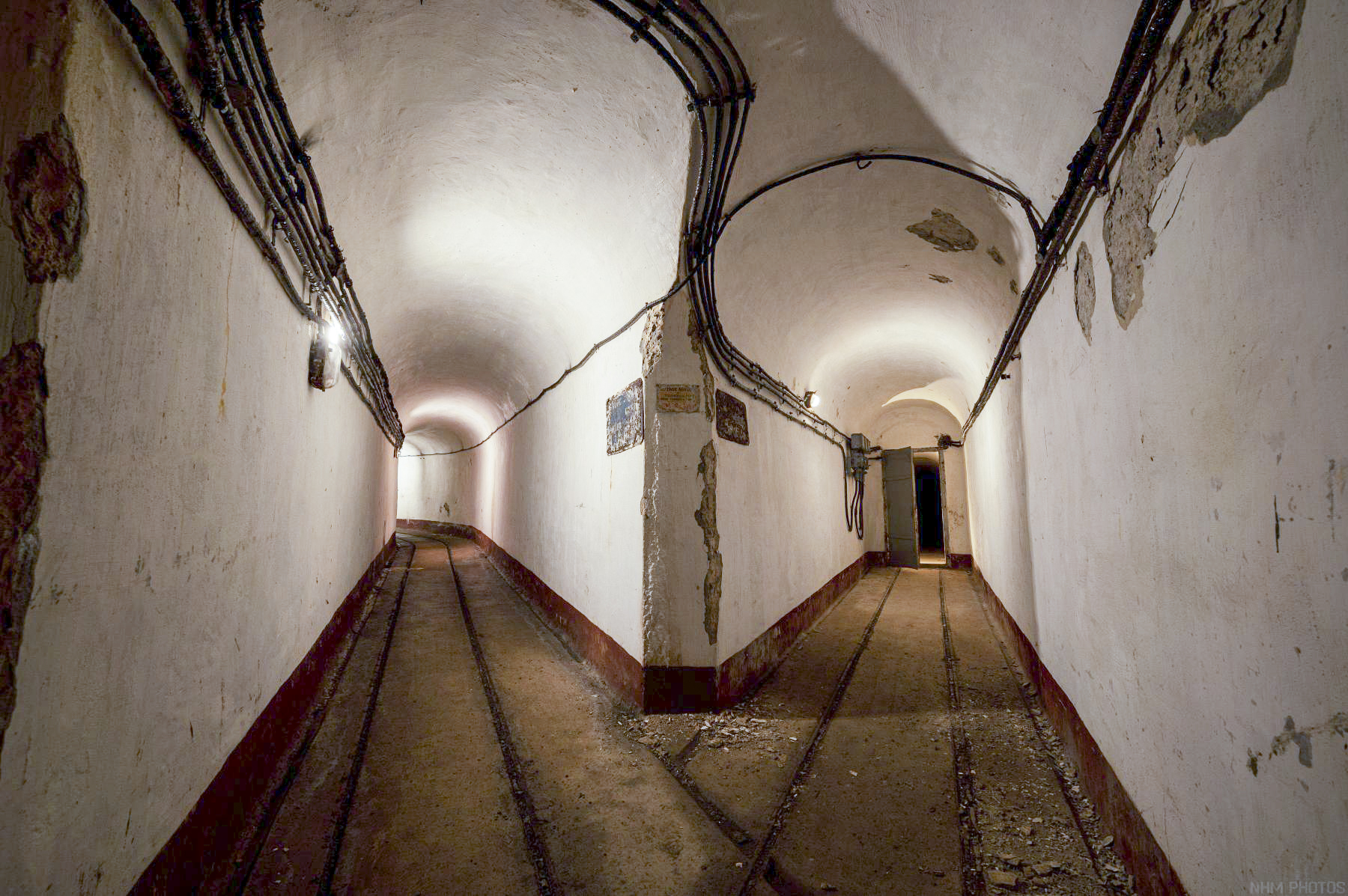 Ligne Maginot - JANUS - (Ouvrage d'artillerie) - Croisement entre le bloc 8 (la galerie qui part à gauche) et le reste de l'ouvrage