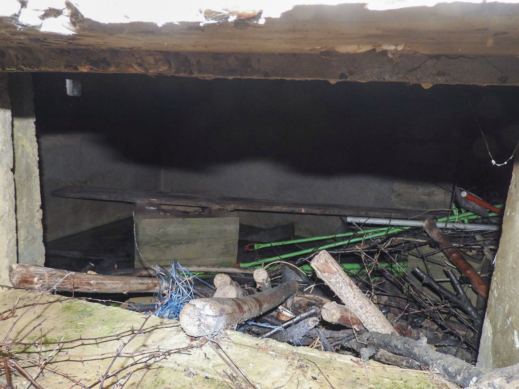 Ligne Maginot - GEBELSWIESE 1 - (Blockhaus pour canon) - La chambre de tir du canon vue depuis l'embrasure.
