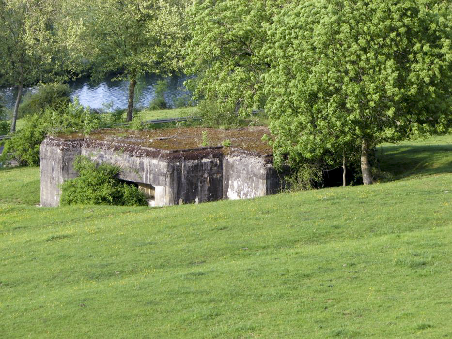 Ligne Maginot - 102 - FOSSE COLIN NOIZET - (Blockhaus lourd type STG / STG-FCR - Double) - Vue de l'arrière