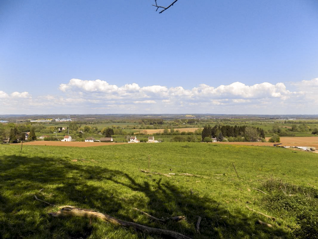 Ligne Maginot - P2 - TERRE LACOUE EST - (Blockhaus pour arme infanterie) - Vue vers l'est - R Tucker