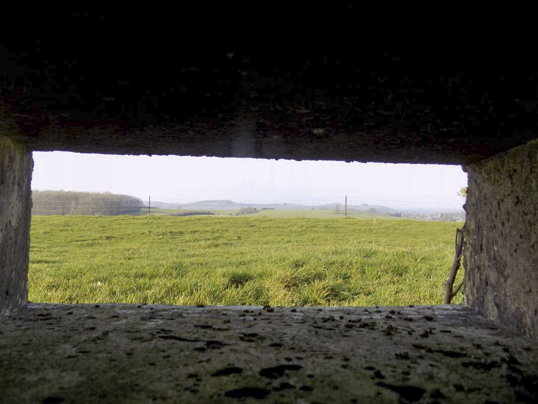 Ligne Maginot - PETIT REMILLY OUEST - (Observatoire d'infanterie) - Vue créneau gauche