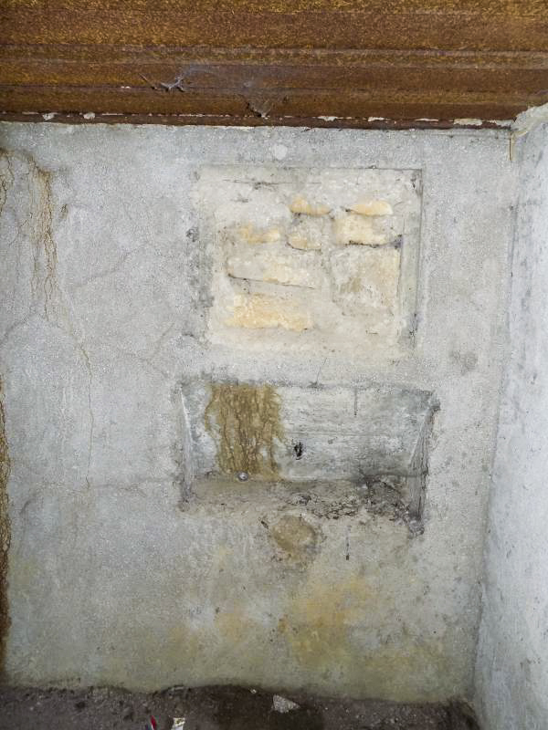 Ligne Maginot - 303 - CANAL DES ARDENNES - (Blockhaus pour arme infanterie) - Face droite, créneau Hotchkiss droite