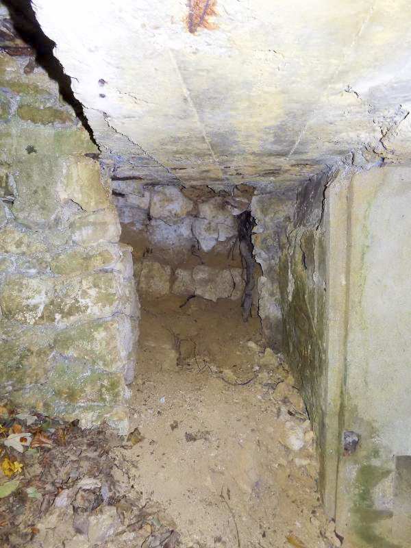 Ligne Maginot - 30A - COTE SAINT MARTIN - (Blockhaus pour canon) - Stockage des douilles, gauche