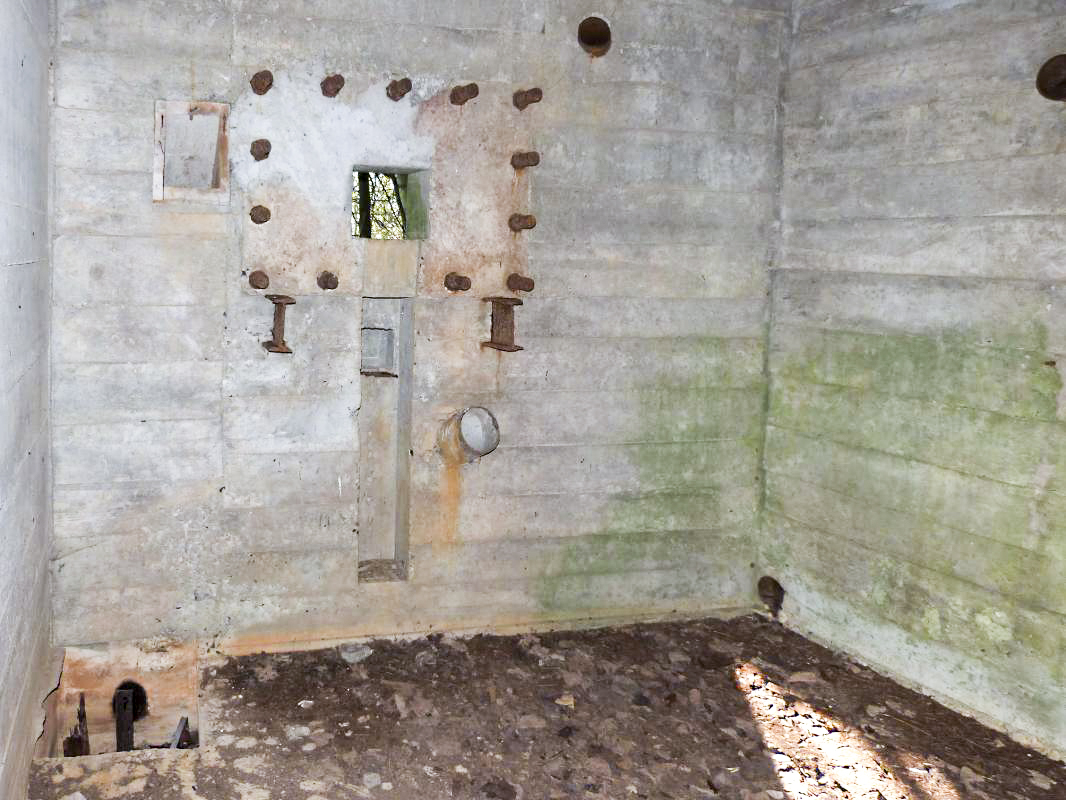 Ligne Maginot - CEZF-17 - LA MAISON DU GARDE - (Casemate d'infanterie - double) - 