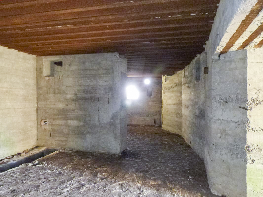 Ligne Maginot - CEZF-18 - LA CASSINE OUEST - (Casemate d'infanterie - double) - 