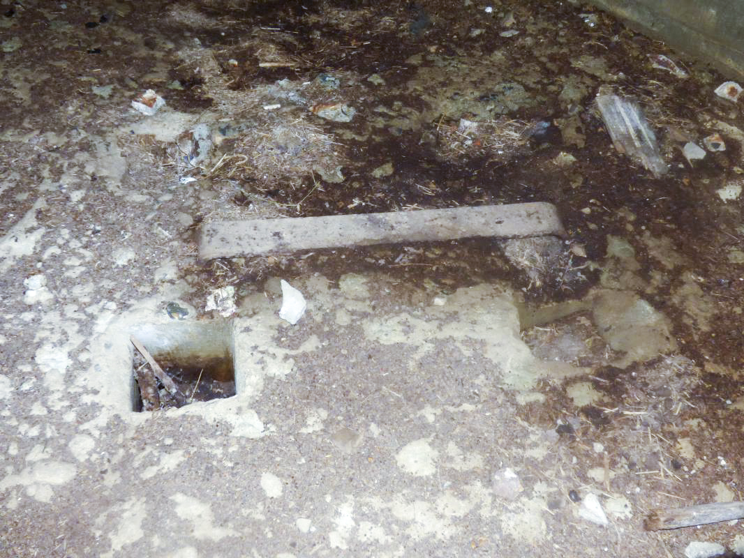 Ligne Maginot - CEZF-18 - LA CASSINE OUEST - (Casemate d'infanterie - double) - 