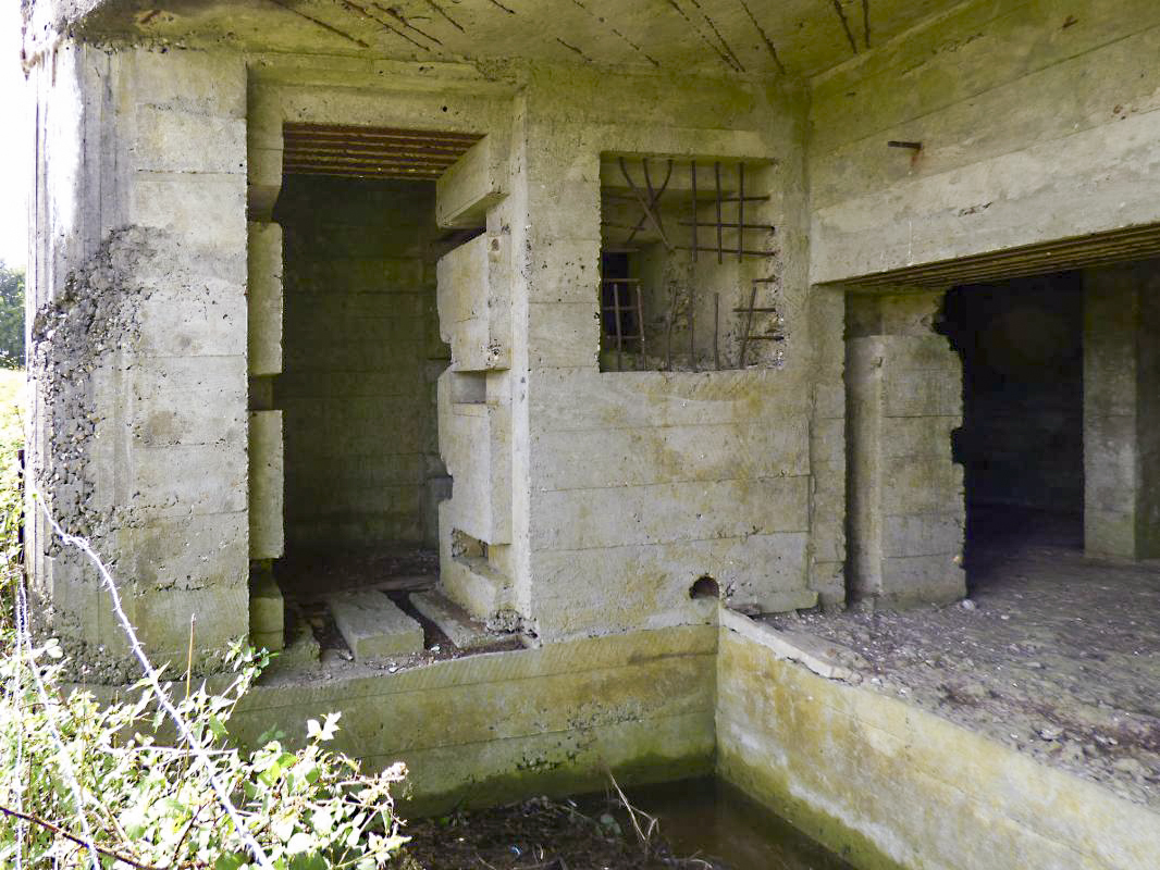 Ligne Maginot - CEZF-18 - LA CASSINE OUEST - (Casemate d'infanterie - double) - 