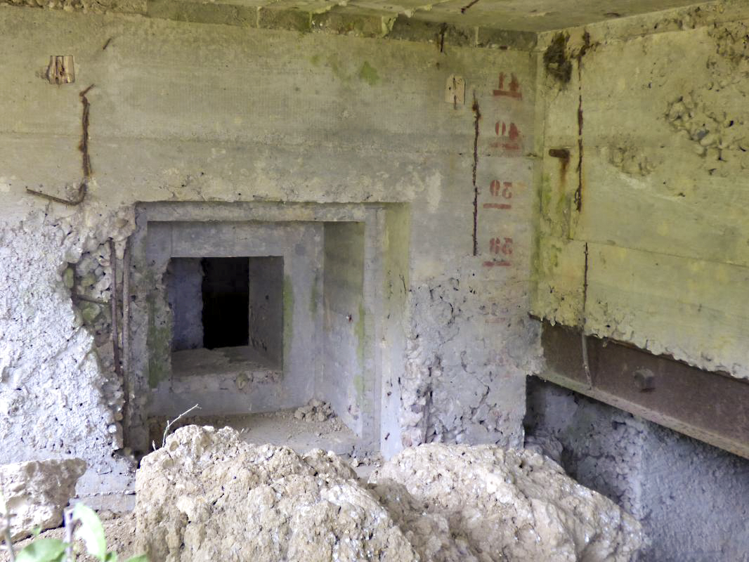 Ligne Maginot - CEZF-34  - LES TOURNILLONS - (Casemate d'infanterie - double) - 