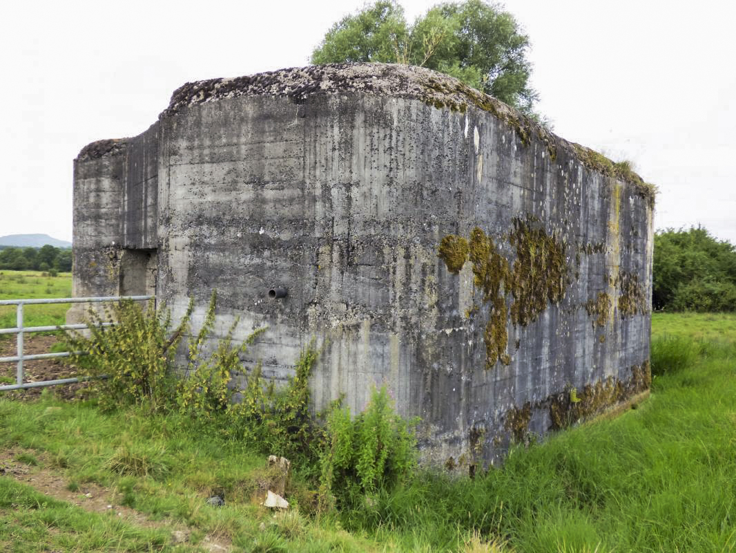 Ligne Maginot - CEZF-40 - FORET DE MANGIENNES - (Casemate d'infanterie) - 