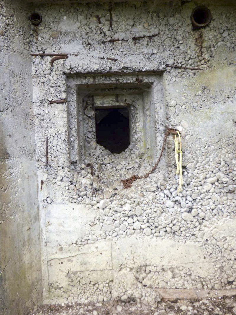 Ligne Maginot - CEZF-40 - FORET DE MANGIENNES - (Casemate d'infanterie) -  - JMBrams