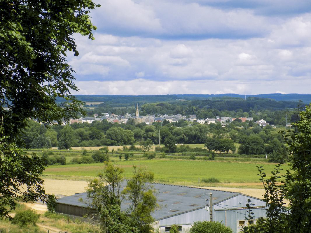 Ligne Maginot - R9 - AILLICOURT - (Blockhaus pour arme infanterie) - Vue vers le nord-est, Bazeilles