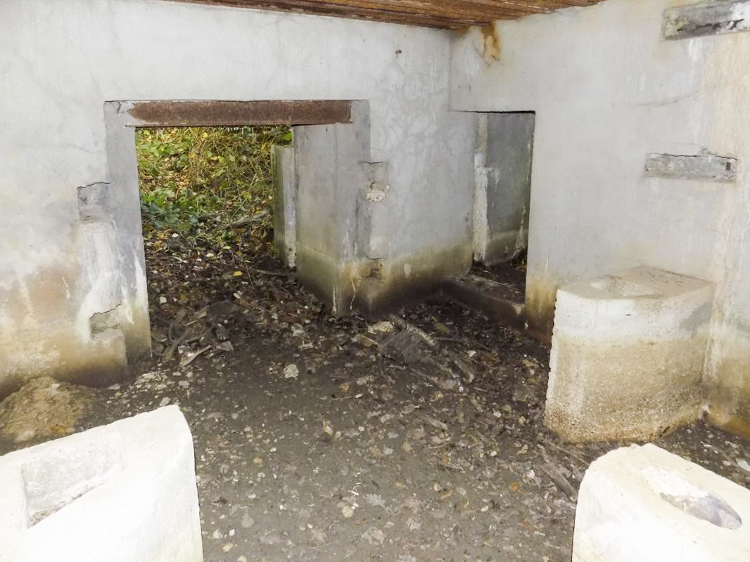 Ligne Maginot - 201 - LA NIVRAGNE OUEST - (Blockhaus pour canon) - L'arrière et face gauche