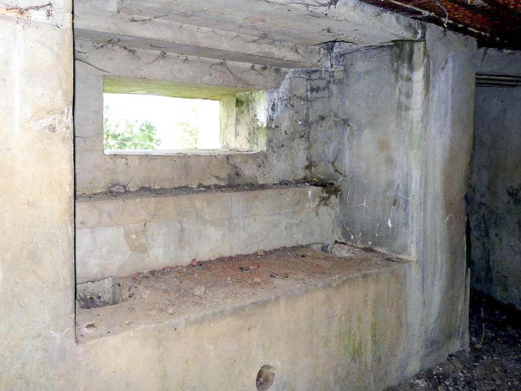 Ligne Maginot - 101 - PAQUIS DES CAILLES - (Blockhaus lourd type STG / STG-FCR - Double) - Créneau pour canon, sans trémie ni volet