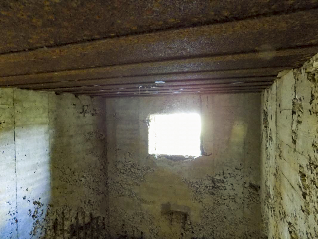 Ligne Maginot - 311 - SAURETERRE EST - (Blockhaus pour arme infanterie) - L'embrasure