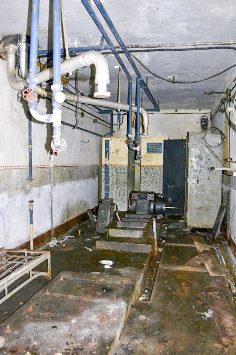 Ligne Maginot - HETTANGE GRANDE - X8 (QUARTIER ROUSSY - III/168°RIF) - (Abri) - L'usine électrique vidée de ses équipements