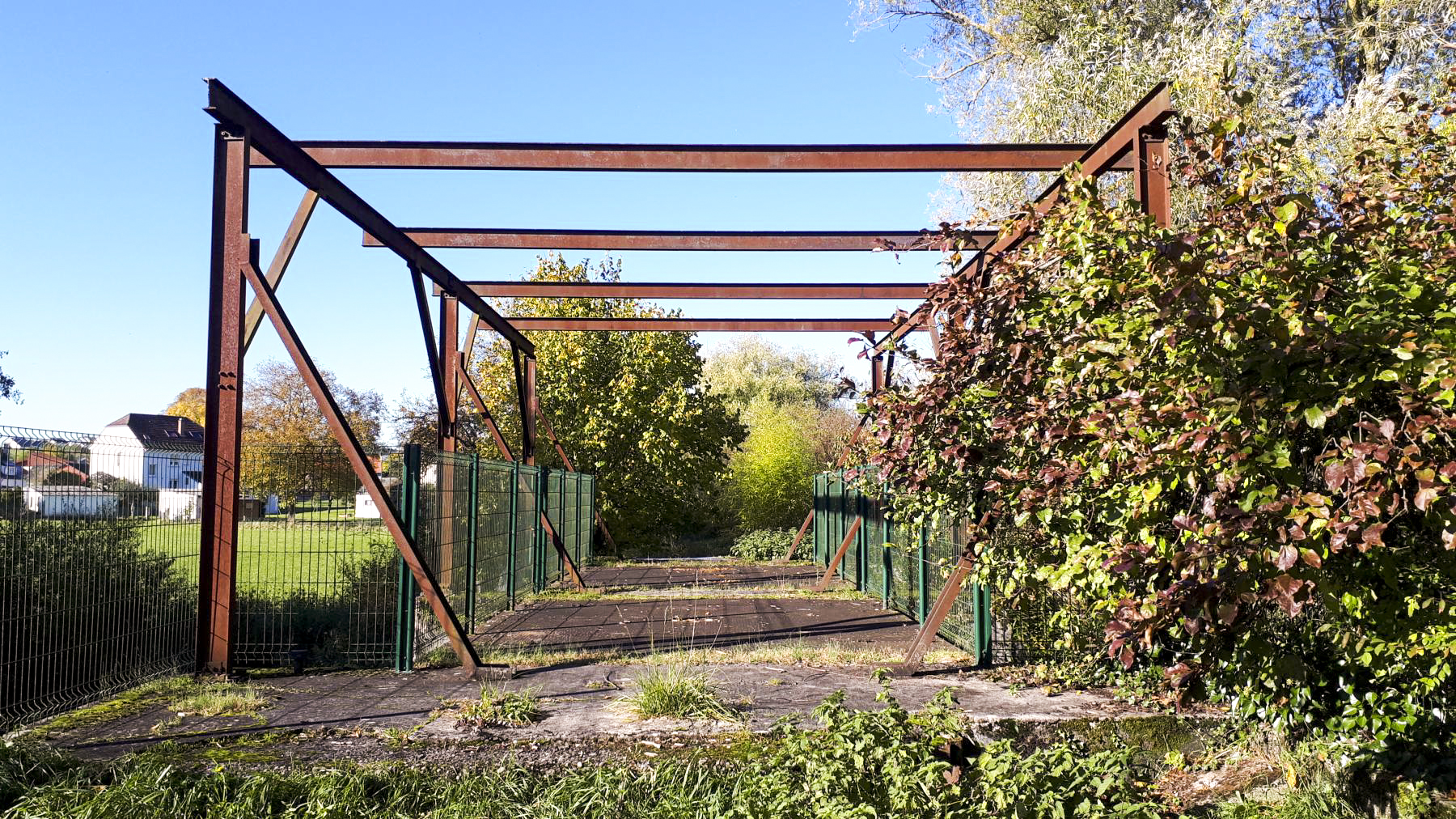 Ligne Maginot - DIGUE DE REMERING - (Inondation défensive) - Le portique de manoeuvre des poutres - Gregory Fuchs
