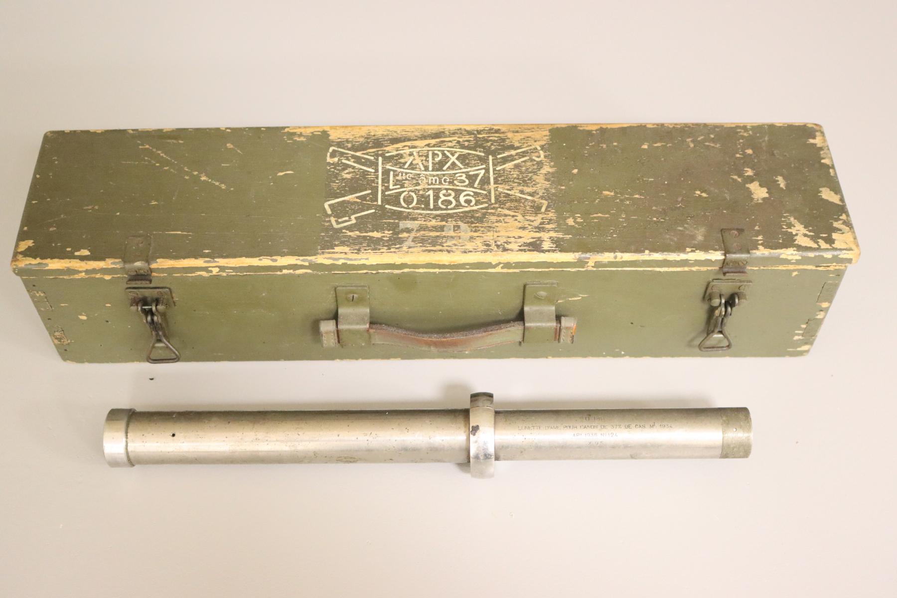 Ligne Maginot - Lunette d'âme O.186 - La lunette et sa boite de transport