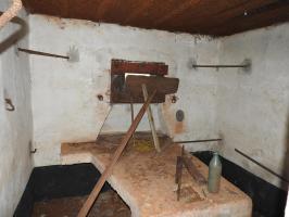 Ligne Maginot - FROHMUHL OUEST - (Blockhaus pour arme infanterie) - La chambre de tir pour mitrailleuse.