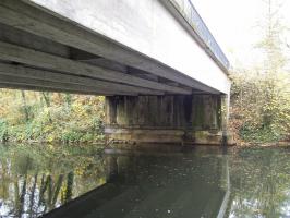 Ligne Maginot - 1.0 M - (DMP - Dispositif de Mine Permanent) - On voit les crochets sous le pont pour les caisses d'explosif
Photo du pont actuel (2015)