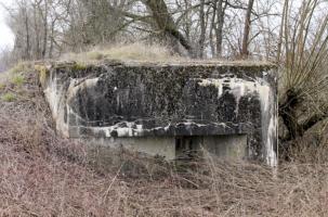 Ligne Maginot - HERBITZHEIM  3 - (Blockhaus pour arme infanterie) - Créneau Est