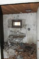 Ligne Maginot - SCHLOSSWALD 1 - (Blockhaus pour arme infanterie) - Chambre de tir
Les restes de la tablette pour la mitrailleuse