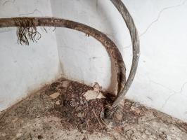 Ligne Maginot - 45T - (Chambre de coupure) - Arrivée / départ de câbles