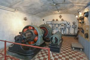 Ligne Maginot - GUENTRANGE (FESTE DE) - (Ouvrage d'artillerie) - L'usine électrique
Convertisseurs 400V - 110V continus