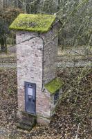 Ligne Maginot - GUENTRANGE (FESTE DE) - (Ouvrage d'artillerie) - Poste alimentation electrique extérieur.
Il est marqué - 2e Génie 1939