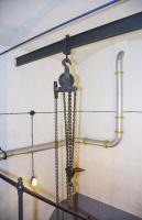 Ligne Maginot - BICHEL SUD - X19 - (Abri) - Le système de treuil pour acheminer des matériels au sous-sol
