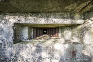 Ligne Maginot - PIFFERSRAEDCHEN 4 - (Blockhaus pour arme infanterie) - Trémie gradinée en acier moulé Mle 39/40. Elle porte à l'extérieure un numéro de fabrique 39FC