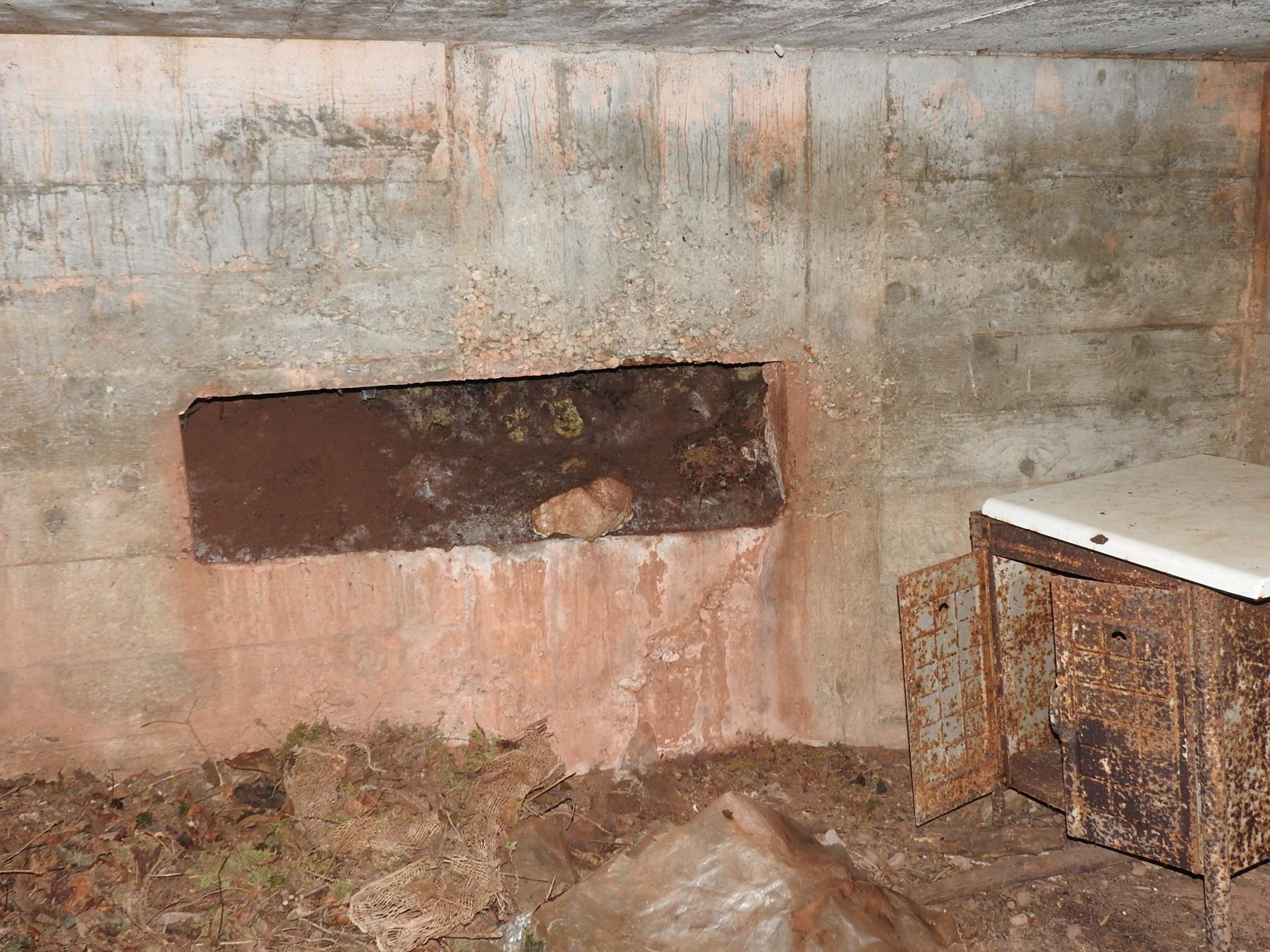 Ligne Maginot - FROHMUEHL NORD - (Blockhaus pour canon) - Le créneau pour canon anti-char.