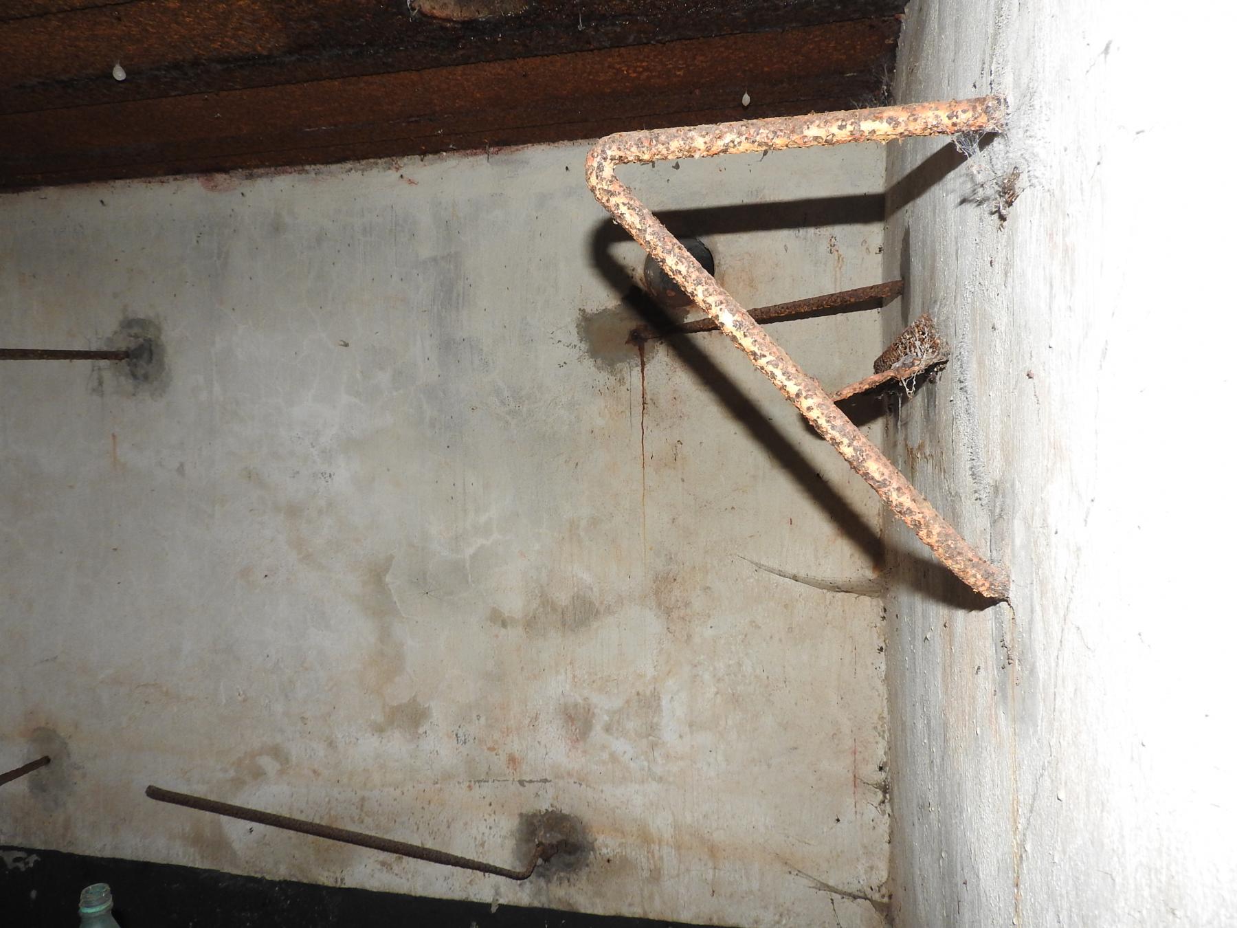 Ligne Maginot - FROHMUHL OUEST - (Blockhaus pour arme infanterie) - Des supports pour étagères. - STENGER Mathieu