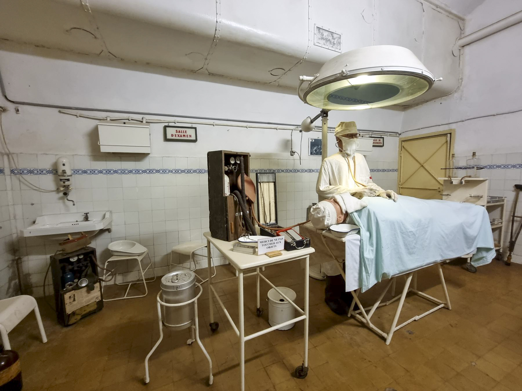 Ligne Maginot - HACKENBERG - A19 - (Ouvrage d'artillerie) - Infirmerie
Bloc opératoire - DK_Antoine4