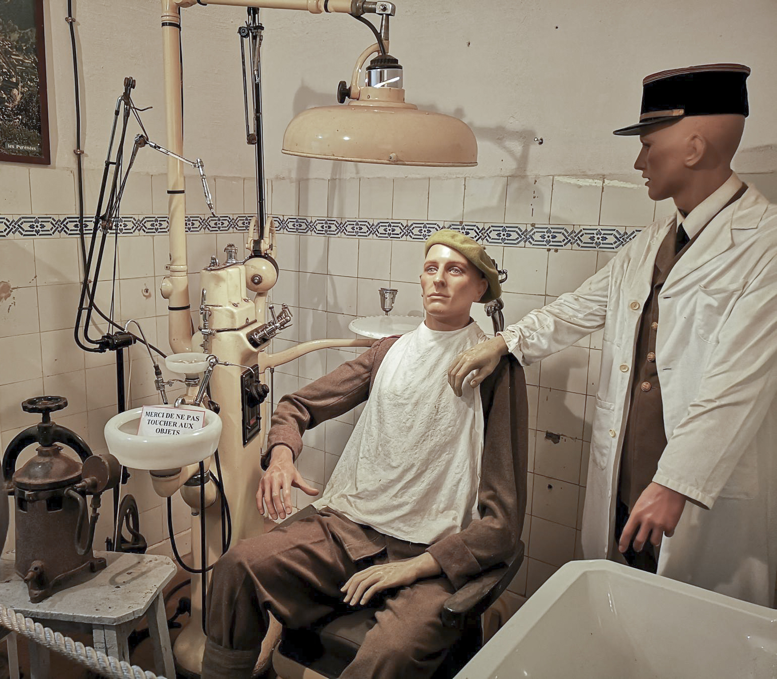 Ligne Maginot - HACKENBERG - A19 - (Ouvrage d'artillerie) - Infirmerie
Dentiste - DK_Antoine4