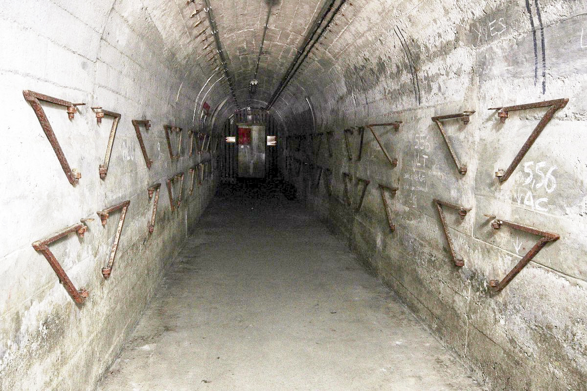 Ligne Maginot - VULMIS OU VULMIX - (Position d'artillerie préparée) - Poterne centrale