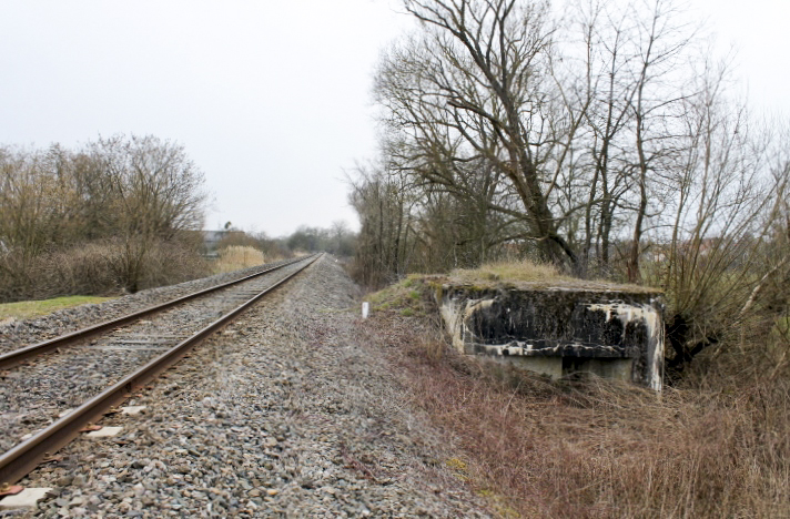 Ligne Maginot - HERBITZHEIM  3 - (Blockhaus pour arme infanterie) - Façade de tir Est