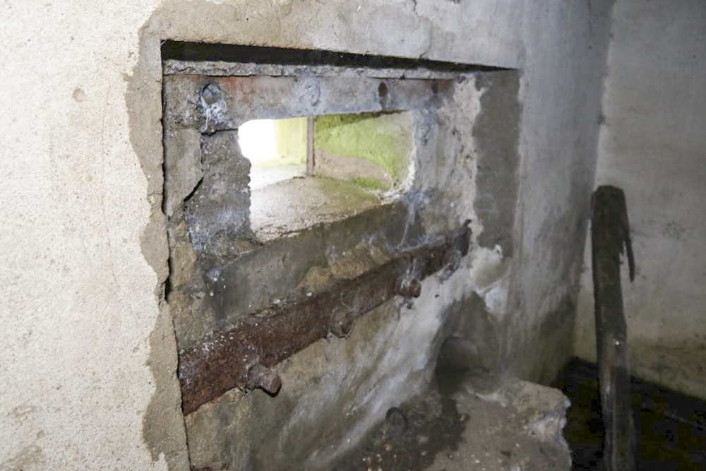 Ligne Maginot - M129 - NACHTWEID 1 - (Blockhaus pour arme infanterie) - Créneau vers le Mittenwald