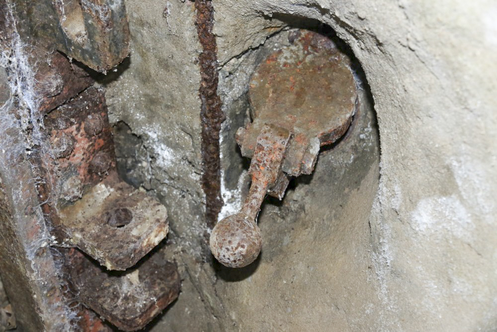 Ligne Maginot - M129 - NACHTWEID 1 - (Blockhaus pour arme infanterie) - Goulotte d'entrée