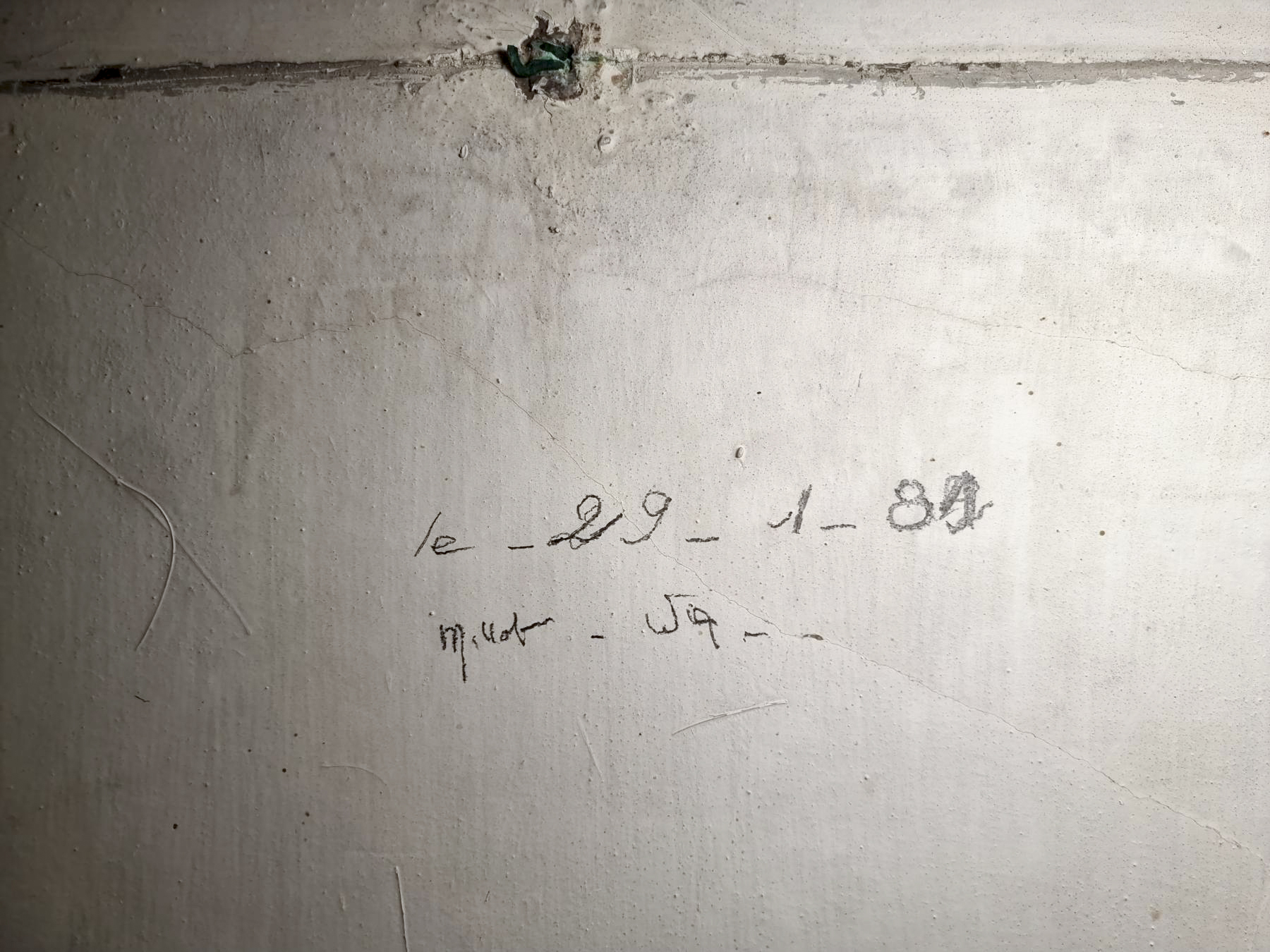 Ligne Maginot - 45T - (Chambre de coupure) - Inscription datée de 1981 et remontant à des travaux menées dans cette chambre de coupure par le GRET 906.