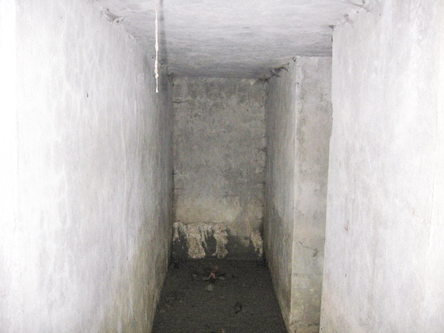 Ligne Maginot - STAND DE TIR - (Abri) - Couloir d'accès