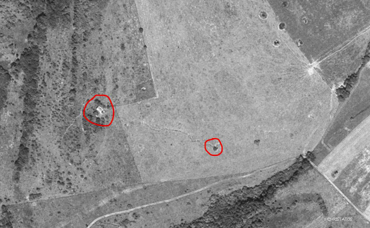Ligne Maginot - COTE 294 - (Blockhaus pour canon) - On voit sur la photo la tranchée qui part vers un observatoire