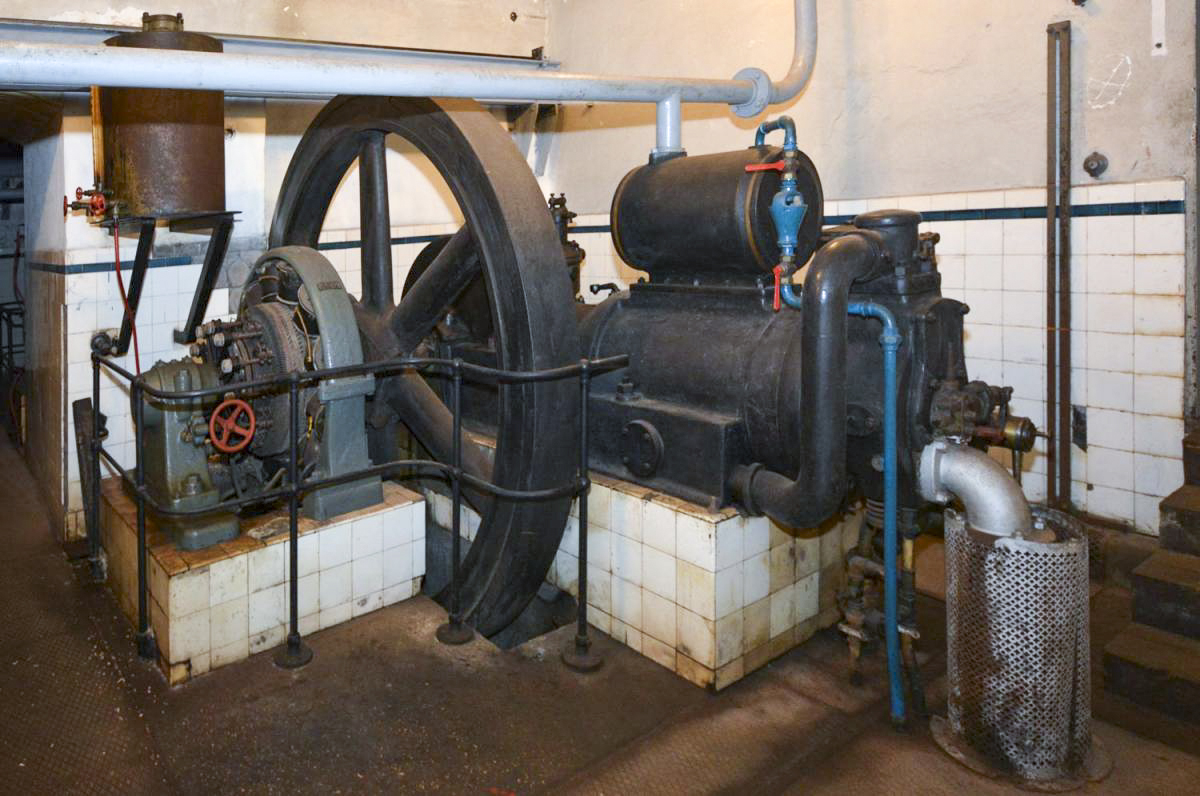 Ligne Maginot - GUENTRANGE (FESTE DE) - (Ouvrage d'artillerie) - L'usine électrique
Moteurs diesel DEUTZ