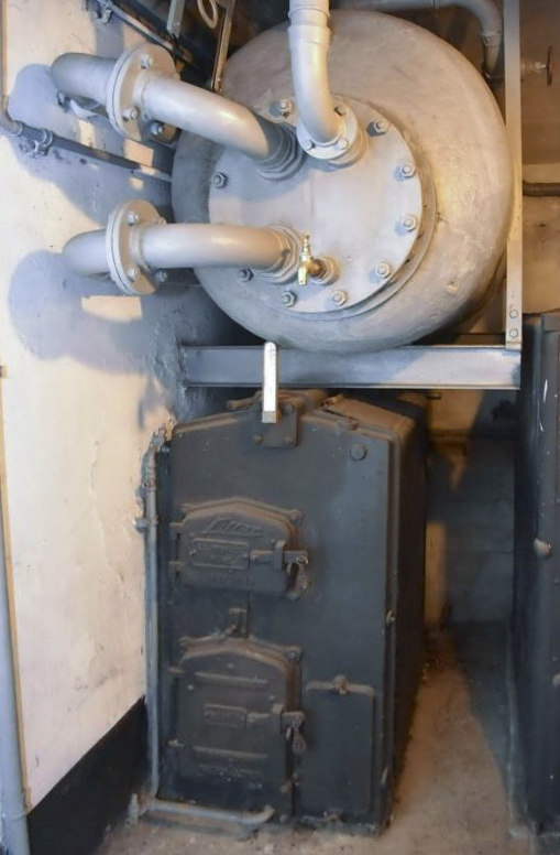 Ligne Maginot - GUENTRANGE (FESTE DE) - (Ouvrage d'artillerie) - Petite chaudière pour l'eau chaude en été.