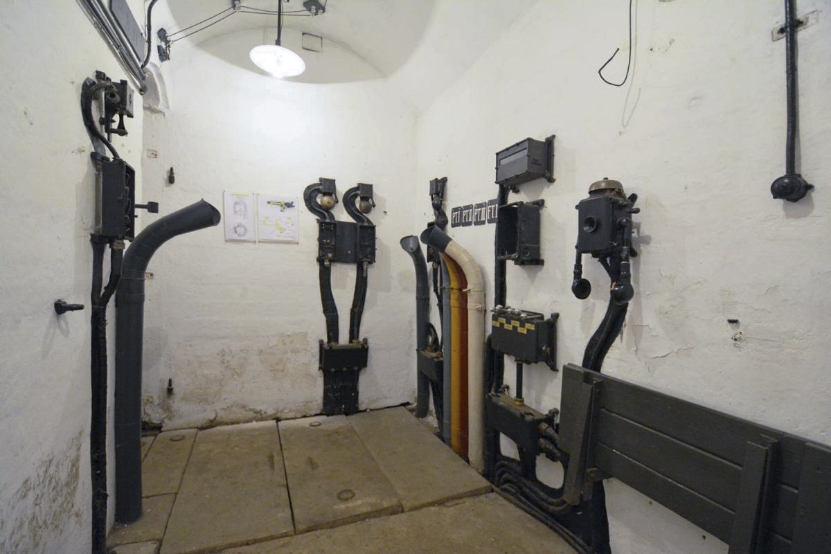 Ligne Maginot - GUENTRANGE (FESTE DE) - (Ouvrage d'artillerie) - Batterie Nord
Le PC de la batterie
