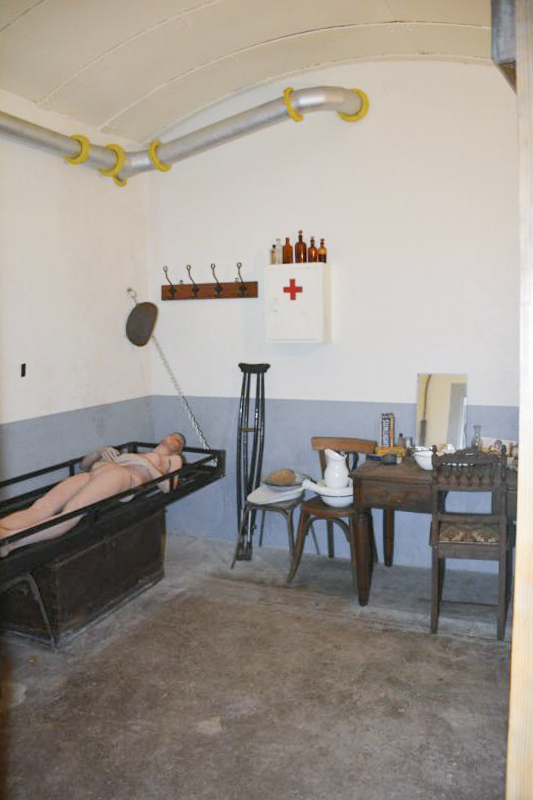 Ligne Maginot - BICHEL SUD - X19 - (Abri) - L'infirmerie