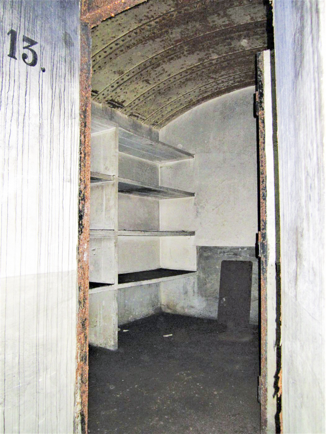 Ligne Maginot - SAUER - (Abri) - Entrée du local des vivres