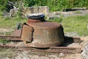 Ligne Maginot - LA SALMAGNE - (Ouvrage d'infanterie) - Tourelle de char FT exposée près de l'ouvrage