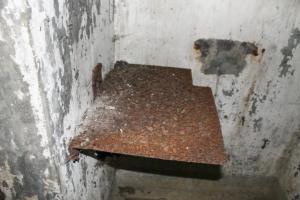 Ligne Maginot - Chambre de coupure X 54 - La tablette rabattante