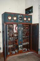 Ligne Maginot - XIVRY CIRCOURT - (Infrastructures électriques) - Armoire de commande des autotransformateurs HTA 
Armoire ouverte
Fabrication TRINDEL